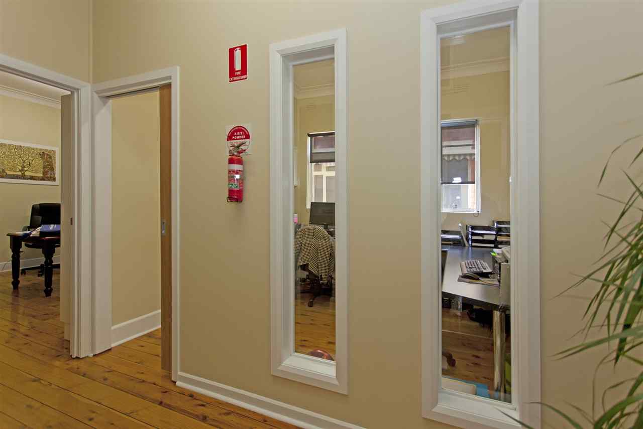 resized-2349823-editgundowering house 32.JPG